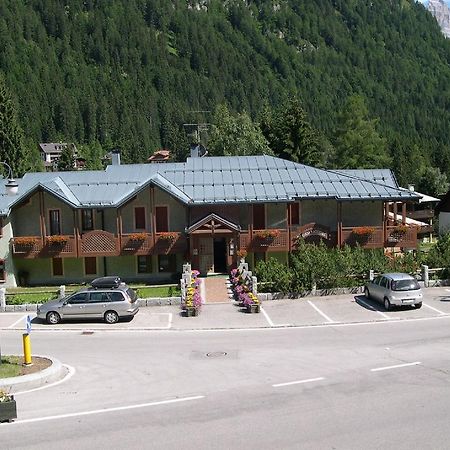 Residence Orsa Maggiore Madonna Exteriör bild