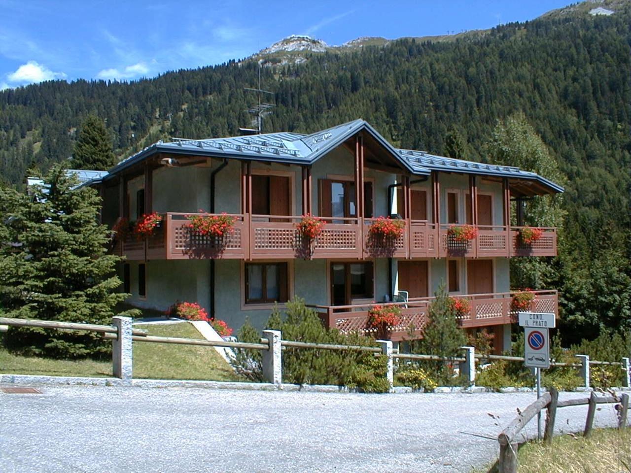 Residence Orsa Maggiore Madonna Exteriör bild